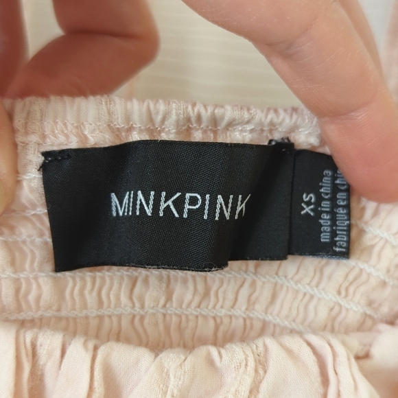 MINKPINK Kelsy Ruched & Textured Flutter Sleeve Square Neck Cropped Top Pink XS - Picture 4 of 11